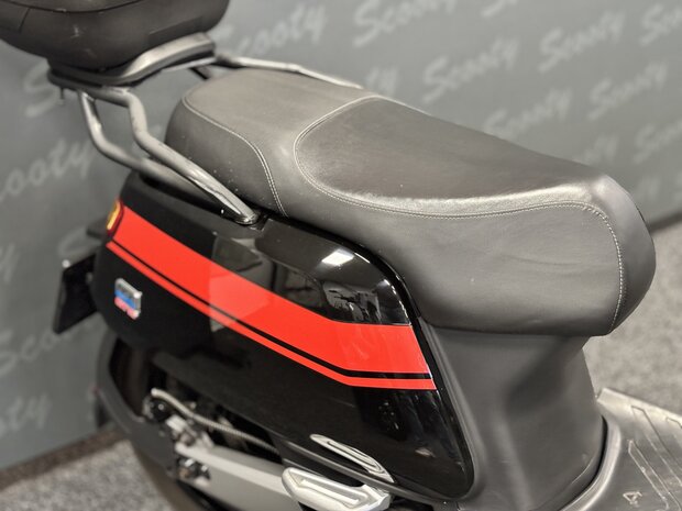 NIU NQI GTS Sport Motorscooter