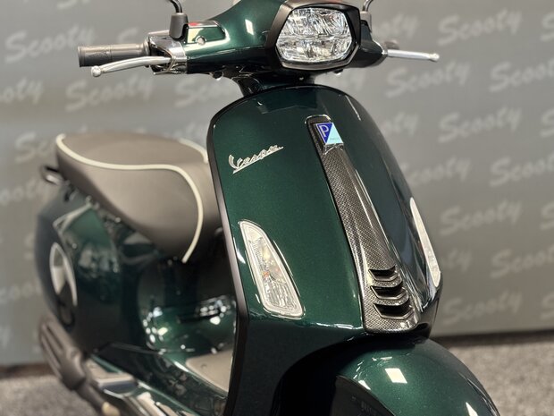 Vespa Sprint Racing Sixties Groen