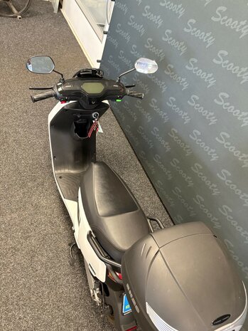 Niu Nqi+ sport 25km/h