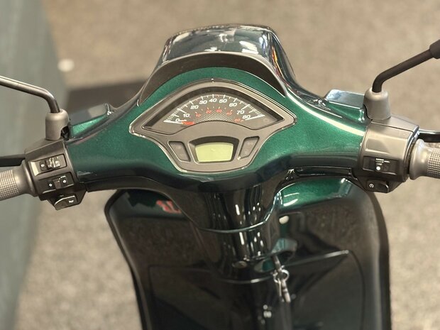 Custom Vespa Sprint 45km/u