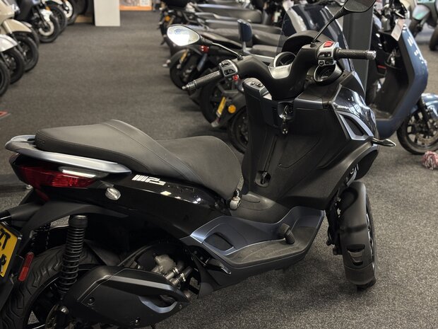 Piaggio MP3 300 hpe - Motorscooter