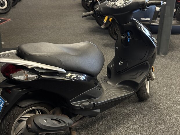 Piaggio Fly 25km/u